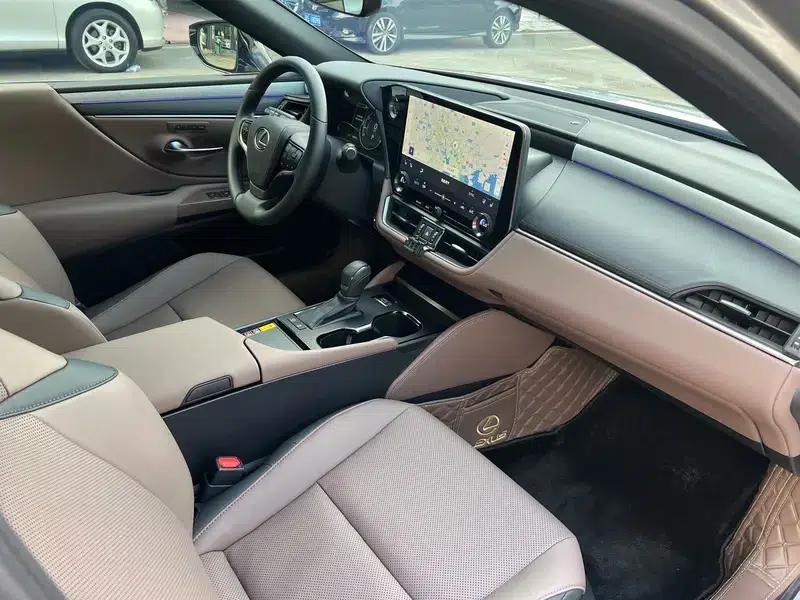 Lexus ES 2025 200 Premium Edition — миниатюра 9