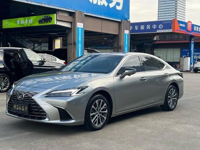 Lexus ES 2025 200 Premium Edition