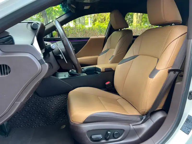 Lexus ES 2018 200 Luxury Edition (China V emission standard) — миниатюра 27