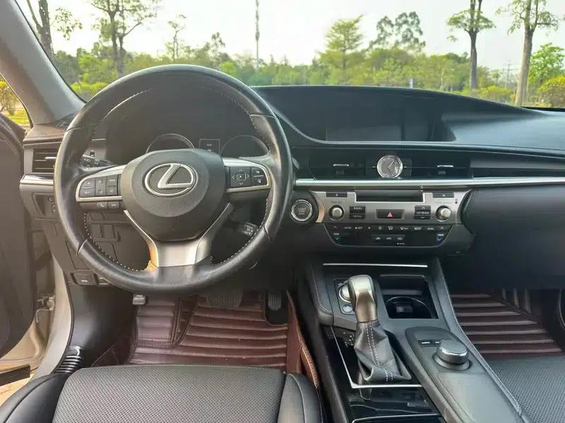 Lexus ES 2015 200 Elite Edition — миниатюра 9