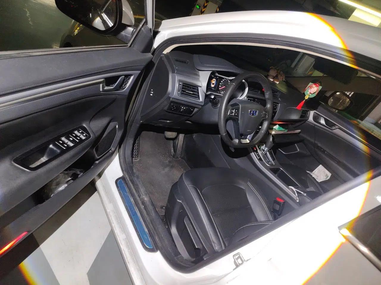 Geely Auto Emgrand GL 2018 1.8L DCT Elite Smart Connectivity Version — миниатюра 16