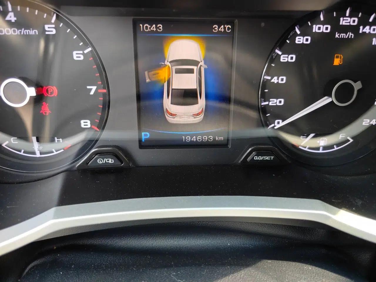 Geely Auto Emgrand GL 2018 1.4T DCT Elite Smart Connectivity Version — миниатюра 12
