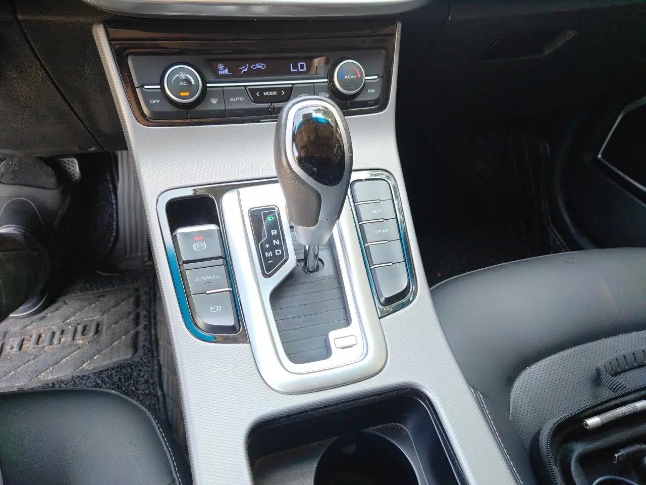 Geely Auto Emgrand GL 2018 1.4T DCT Elite Smart Connectivity Version — миниатюра 14