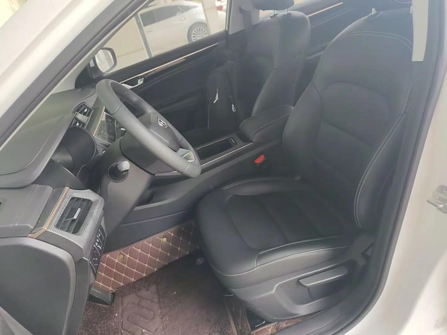 Geely Auto Emgrand GL 2021 UP 1.4T CVT Leading Edition — миниатюра 17