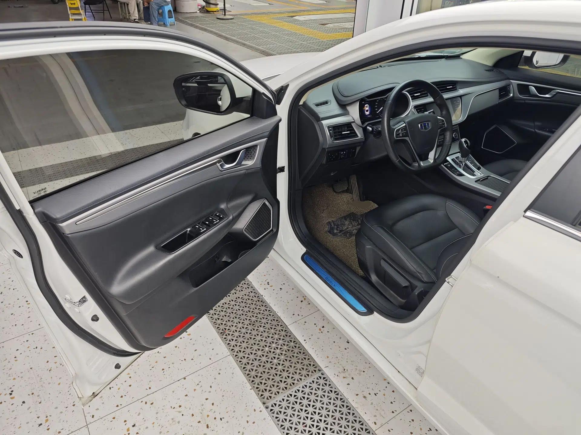 Geely Auto Emgrand GL 2018 1.8L DCT Elite Smart Connectivity Version — миниатюра 18