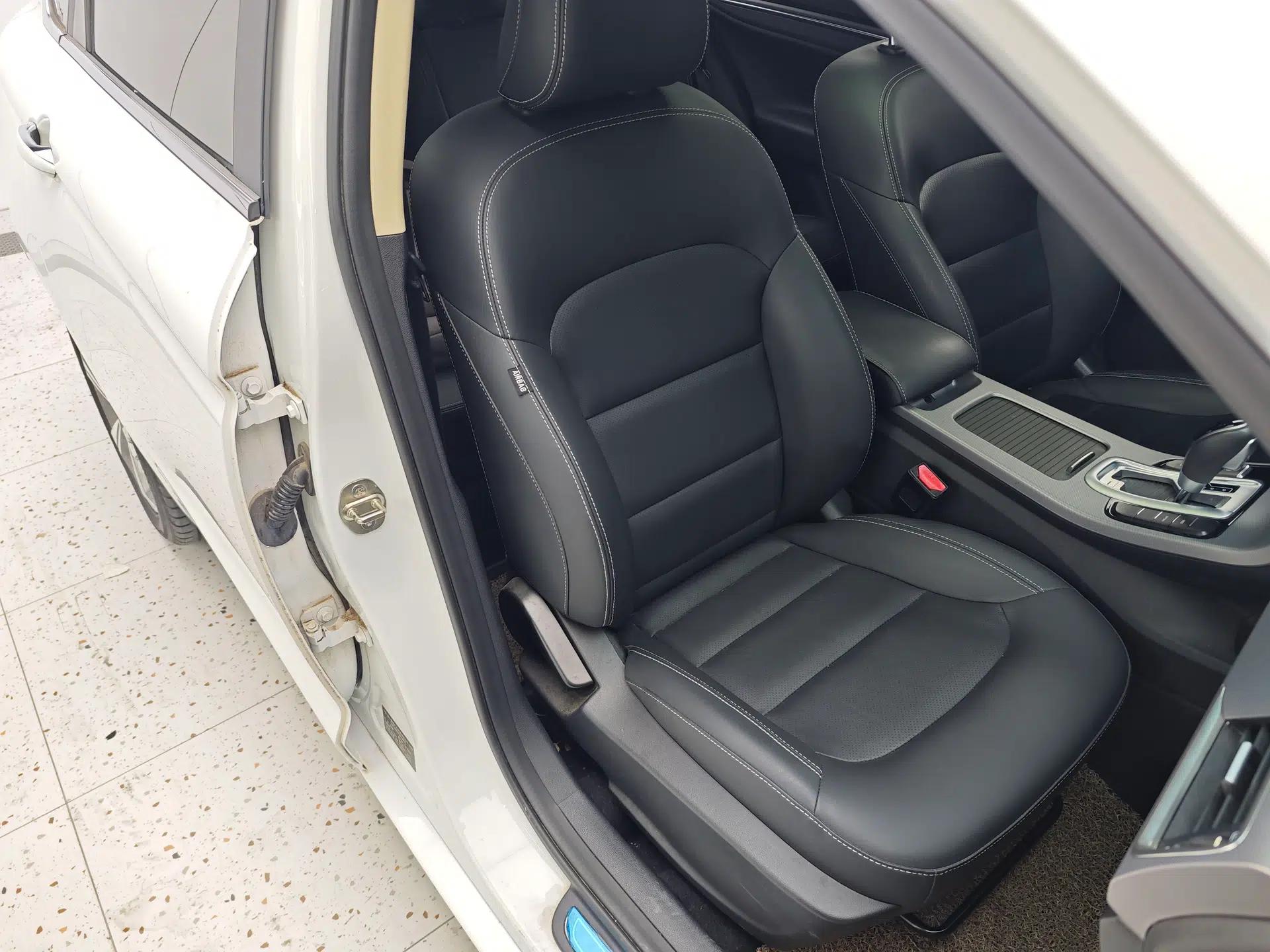 Geely Auto Emgrand GL 2018 1.8L DCT Elite Smart Connectivity Version — миниатюра 19