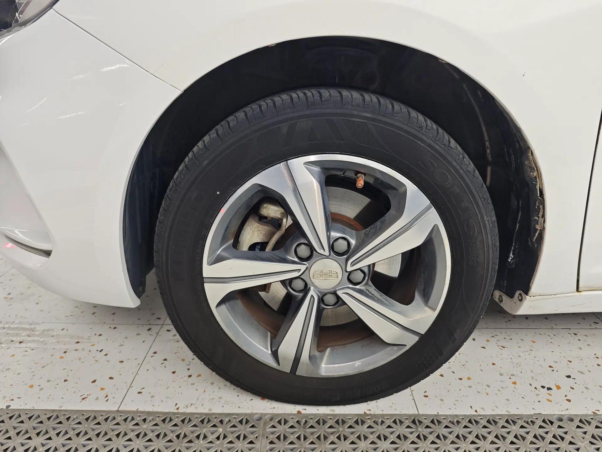Geely Auto Emgrand GL 2018 1.8L DCT Elite Smart Connectivity Version — миниатюра 10