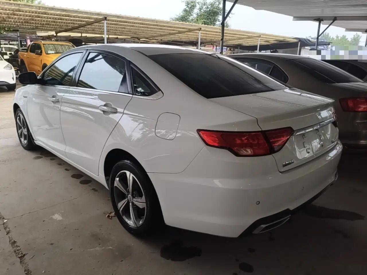 Geely Auto Emgrand GL 2018 1.4T Manual Elite Smart Connectivity Version — миниатюра 4