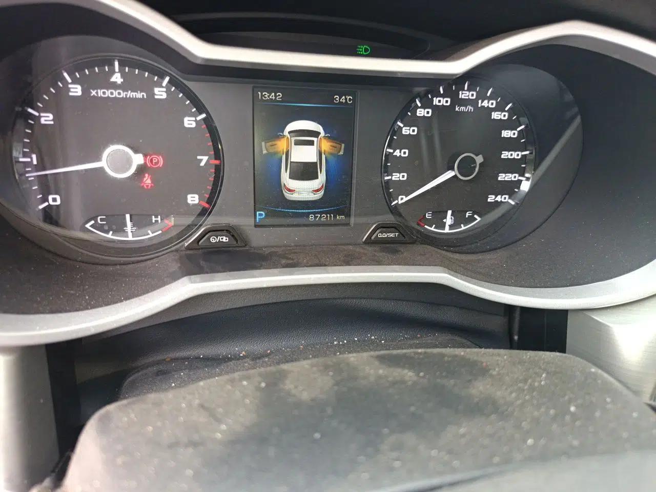 Geely Auto Emgrand GL 2017 1.3T DCT Elite Model — миниатюра 12