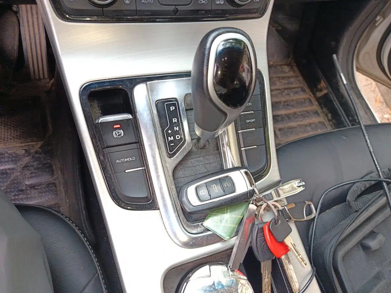 Geely Auto Emgrand GL 2017 1.3T DCT Elite Model — миниатюра 14