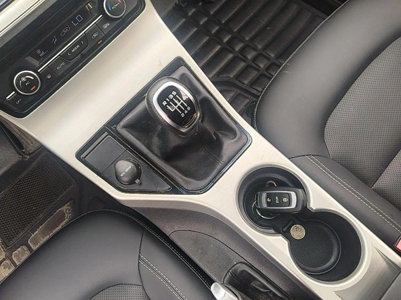 Geely Auto Emgrand GL 2017 1.3T Manual Elite Model — миниатюра 16
