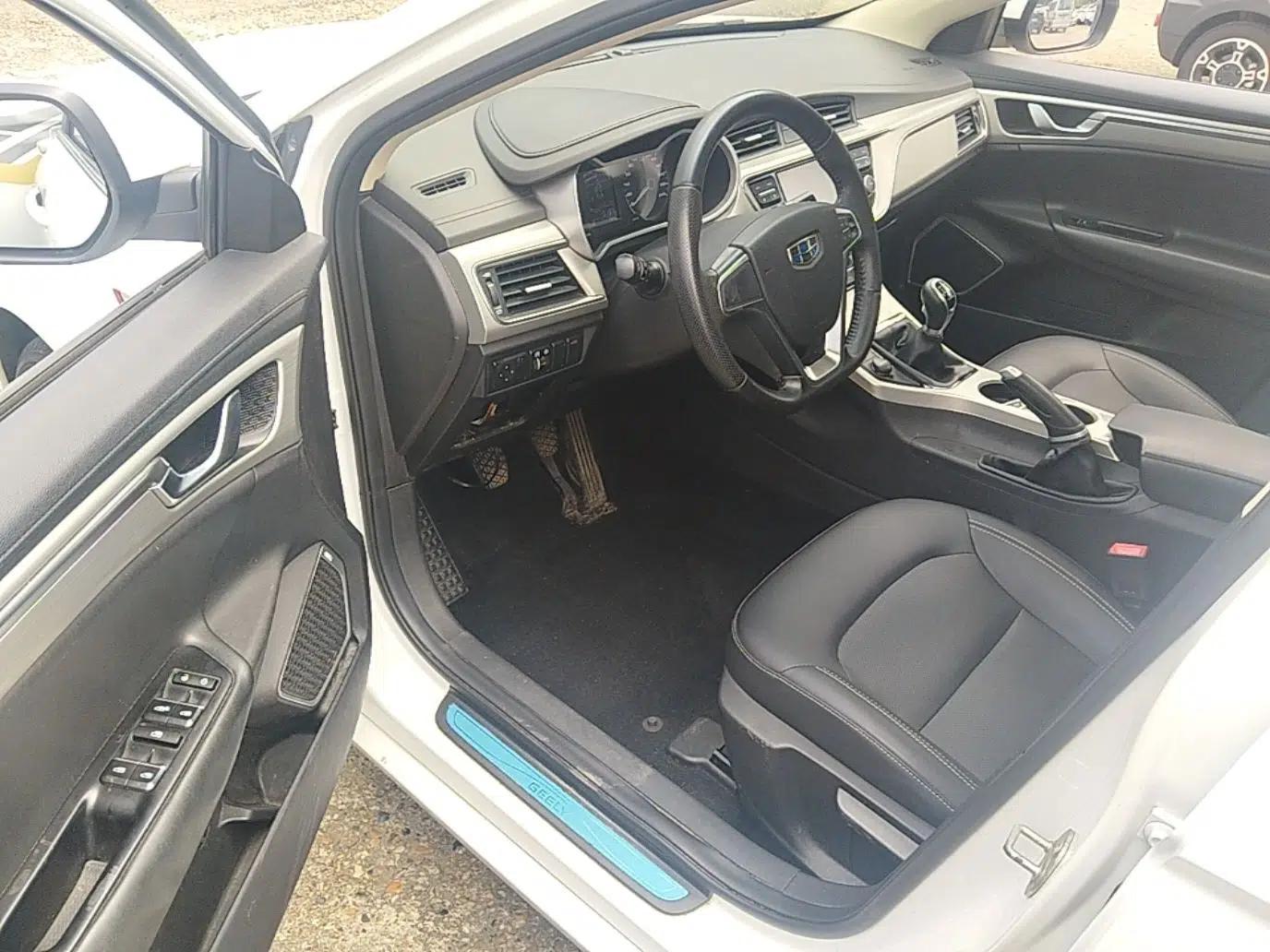 Geely Auto Emgrand GL 2017 1.3T Manual Elite Model — миниатюра 18