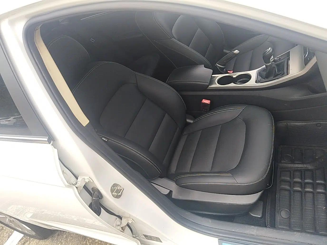Geely Auto Emgrand GL 2017 1.3T Manual Elite Model — миниатюра 19