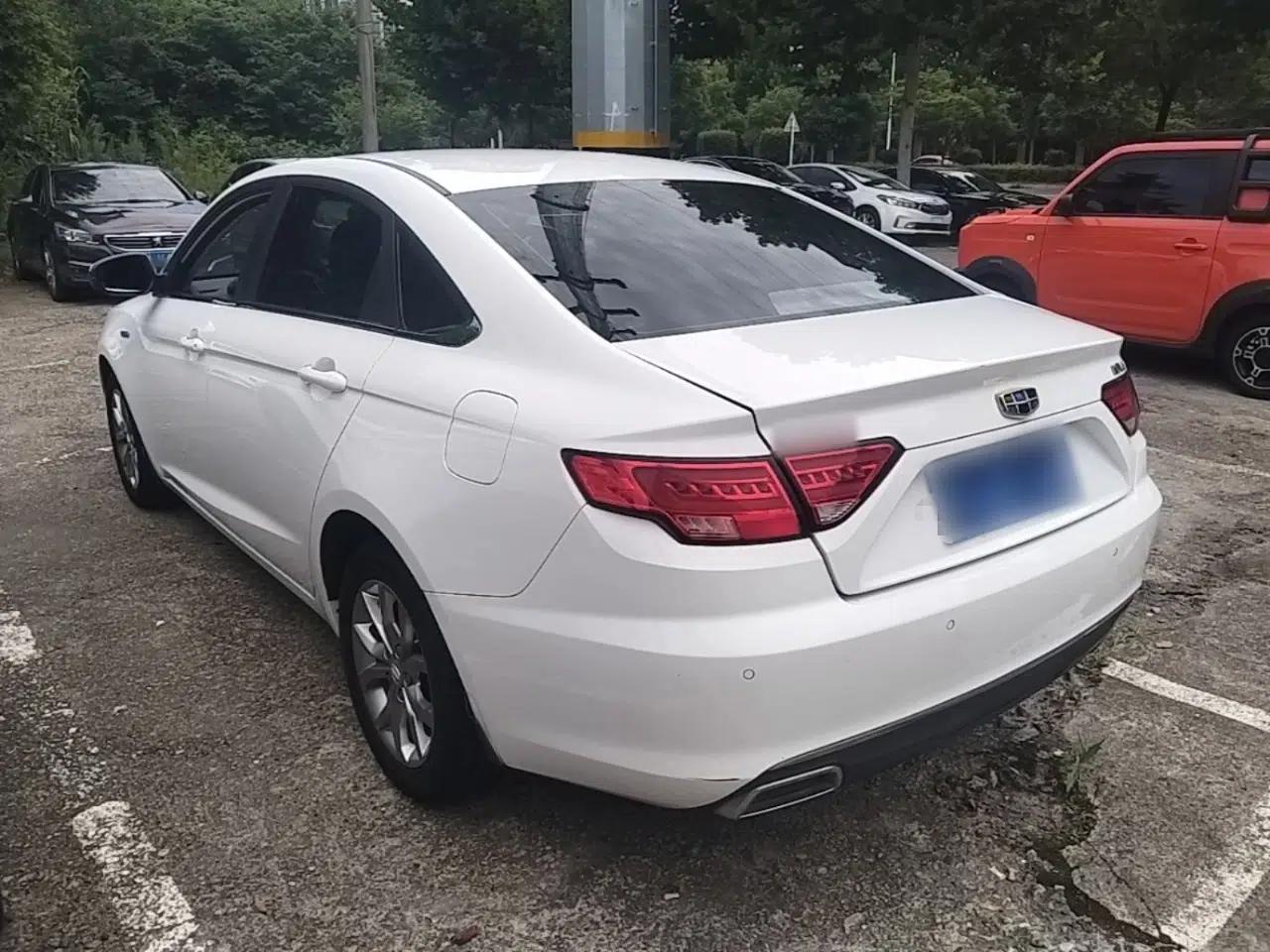 Geely Auto Emgrand GL 2017 1.3T Manual Elite Model — миниатюра 4