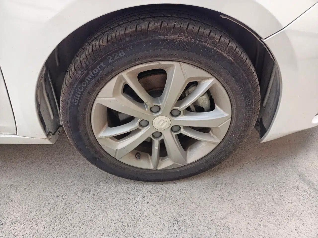 Geely Auto Emgrand GL 2021 UP 1.4T CVT Leading Edition — миниатюра 8