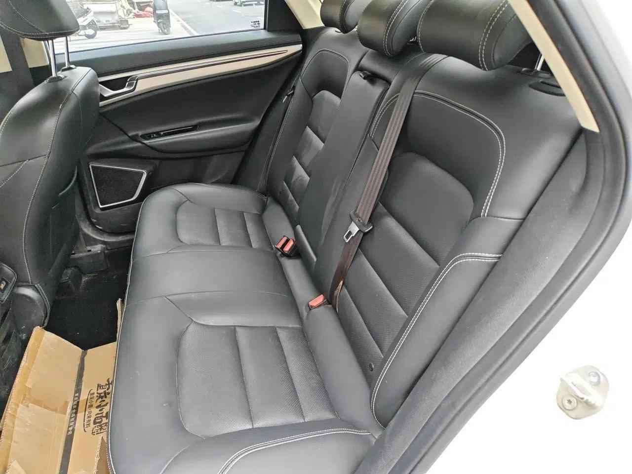 Geely Auto Emgrand GL 2017 1.3T DCT Elite Model — миниатюра 17