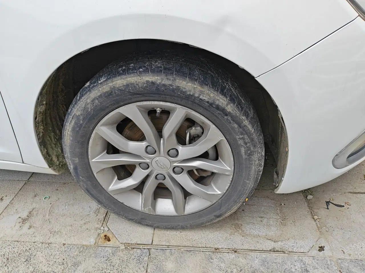 Geely Auto Emgrand GL 2017 1.3T DCT Elite Model — миниатюра 8