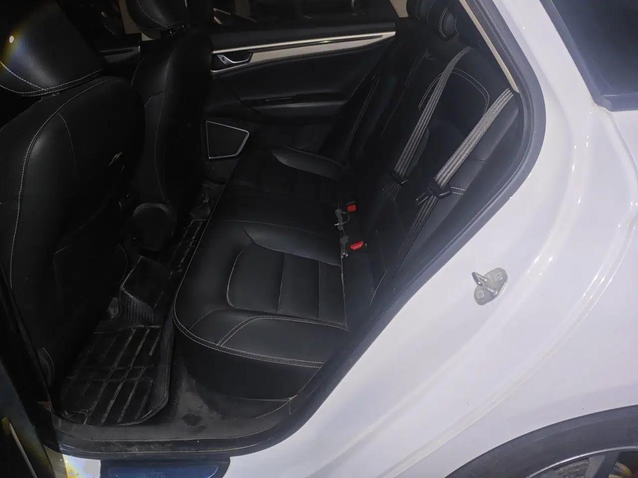Geely Auto Emgrand GL 2017 1.3T DCT Elite Model — миниатюра 17
