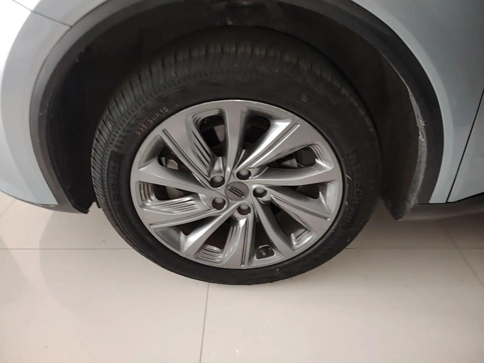 Geely Auto Jiajie 2021 Zhiqing 1.5TD DCT Luxury Model — миниатюра 10