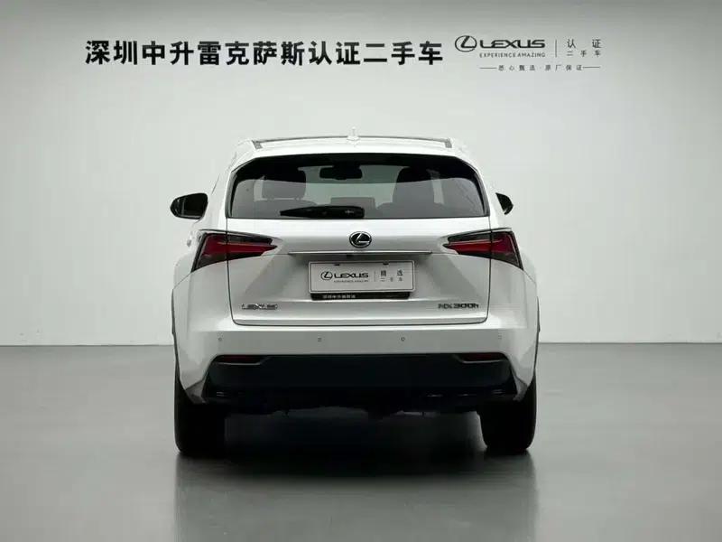 Lexus NX 2015 300h AWD Premium Edition — миниатюра 3