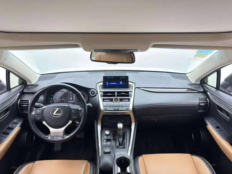 Lexus NX 2015 300h AWD Premium Edition — миниатюра 10