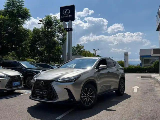 Lexus NX 2025 200 FWD FUN