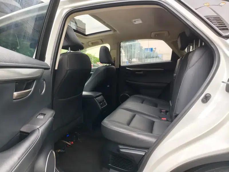 Lexus NX 2015 200t AWD Sport Edition — миниатюра 19