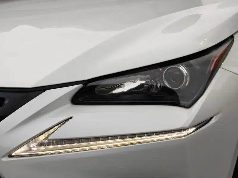 Lexus NX 2015 200t AWD Sport Edition — миниатюра 8