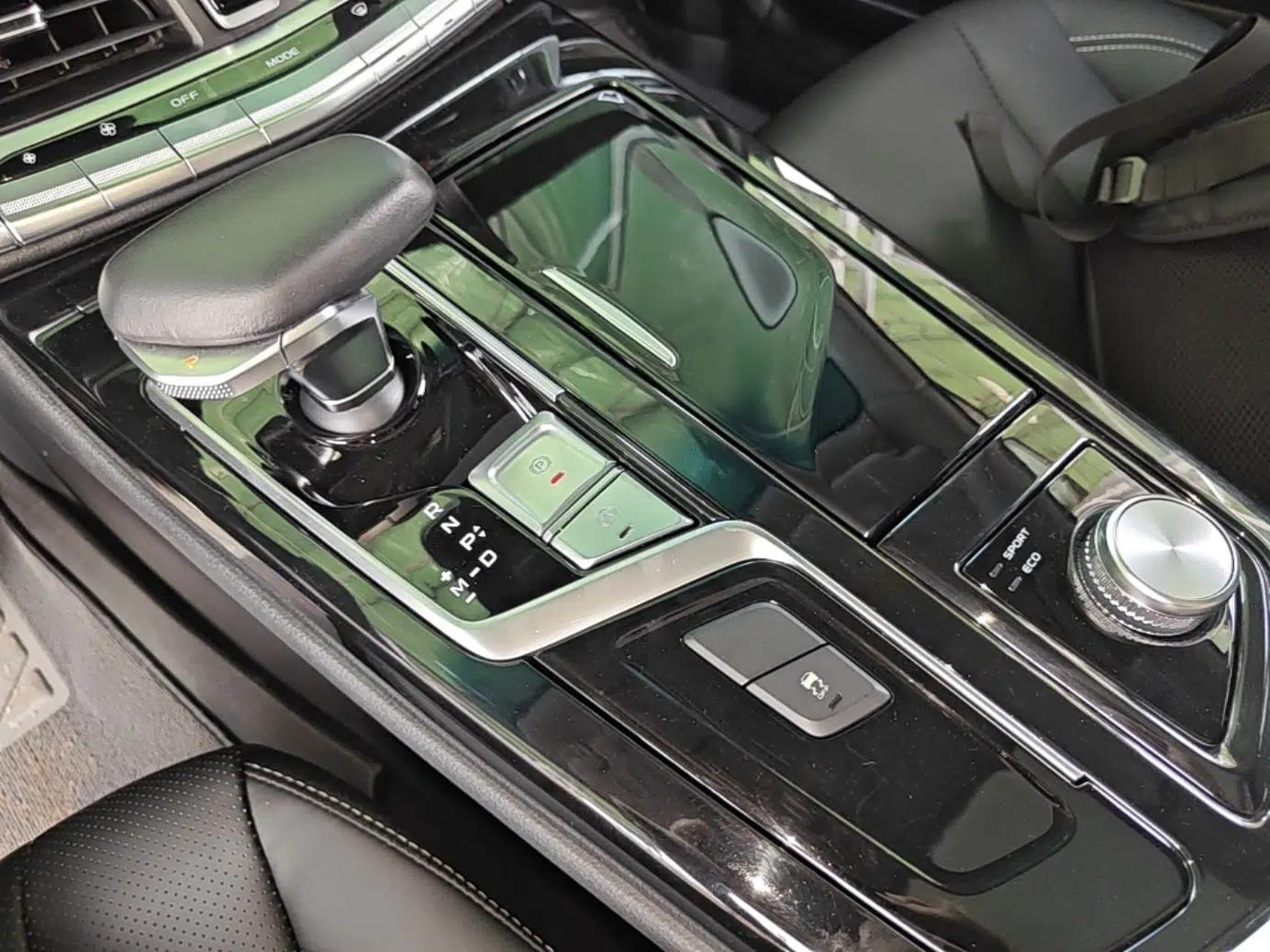 Geely Auto Emgrand GT 2021 1.8T Flagship Edition+ — миниатюра 21