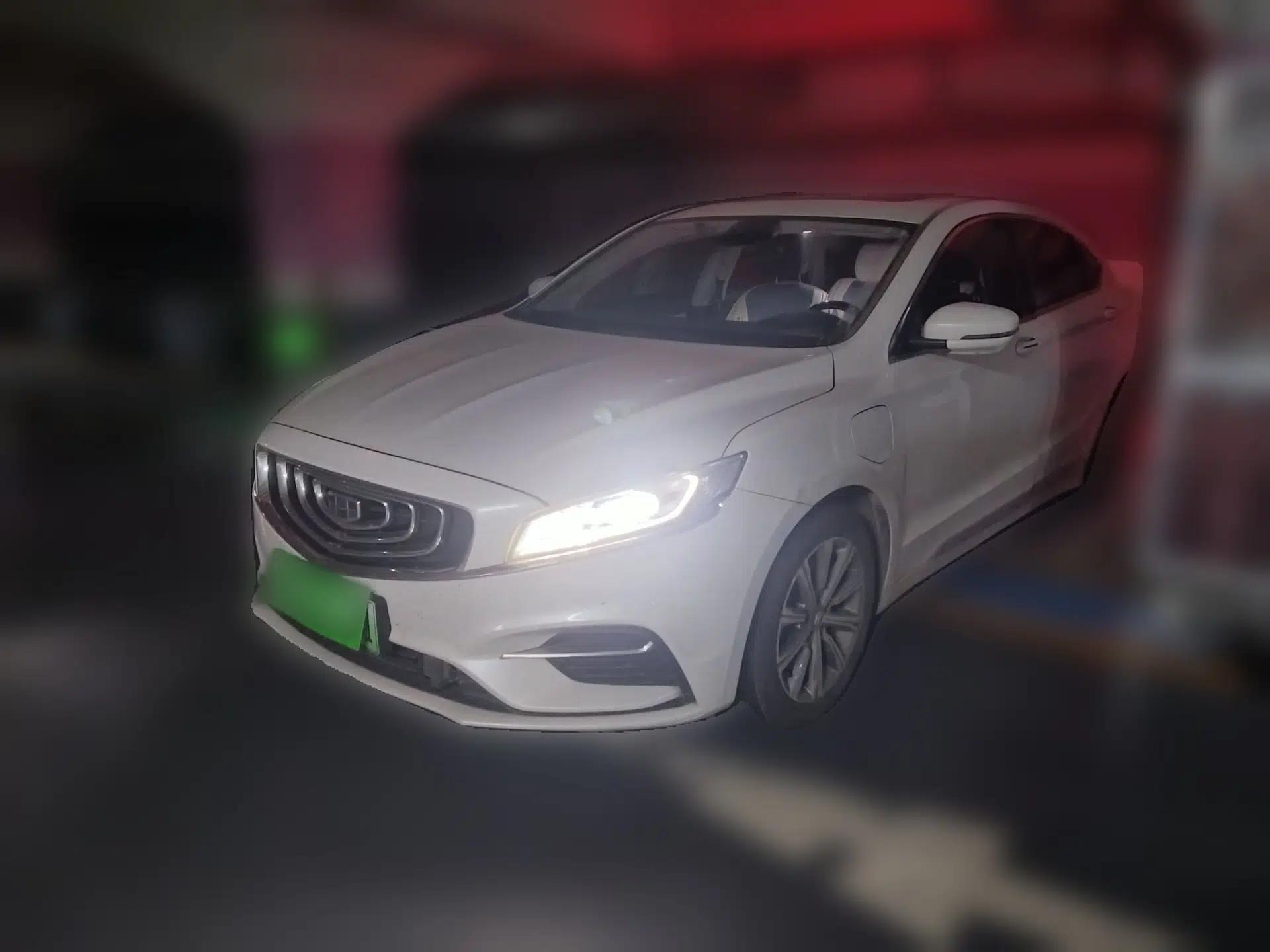 Geely Auto Emgrand GT New Energy 2018 1.5T PHEV Yaoxiang Edition — миниатюра 1
