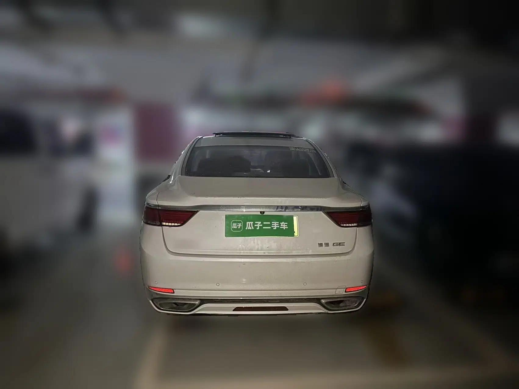 Geely Auto Emgrand GT New Energy 2018 1.5T PHEV Yaoxiang Edition — миниатюра 5
