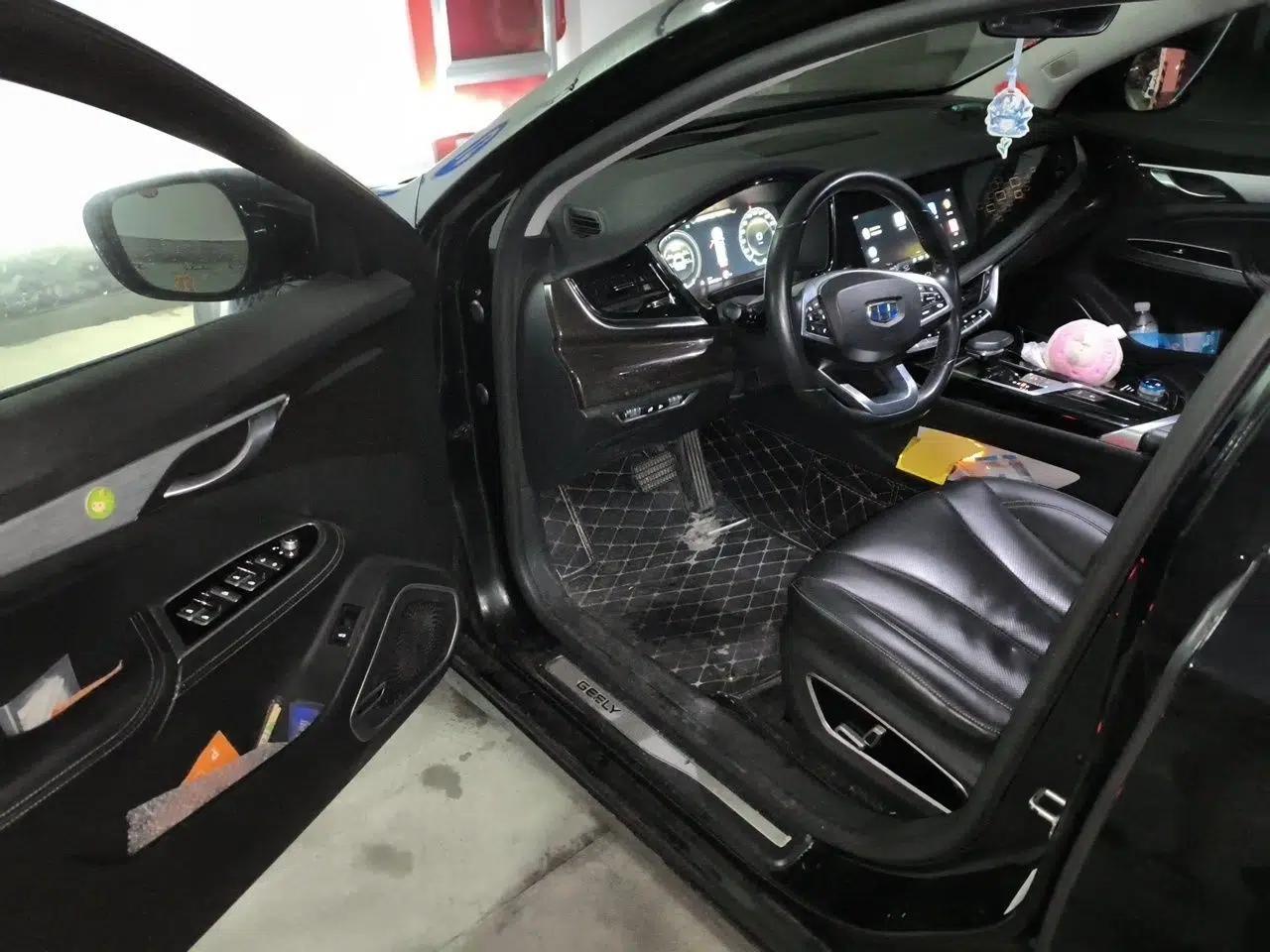Geely Auto Emgrand GT New Energy 2018 1.5T PHEV Yaoxiang Edition — миниатюра 16