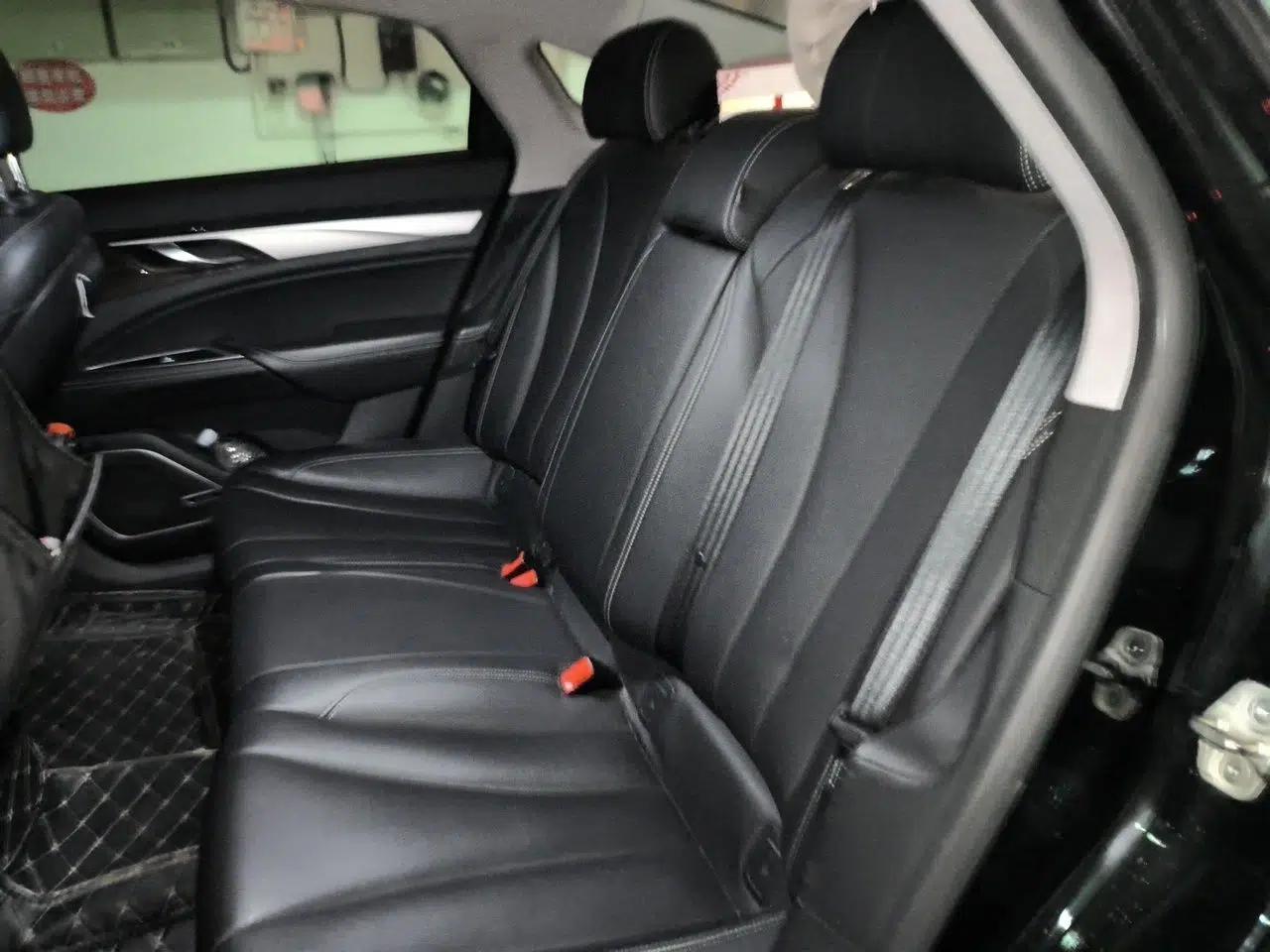 Geely Auto Emgrand GT New Energy 2018 1.5T PHEV Yaoxiang Edition — миниатюра 17