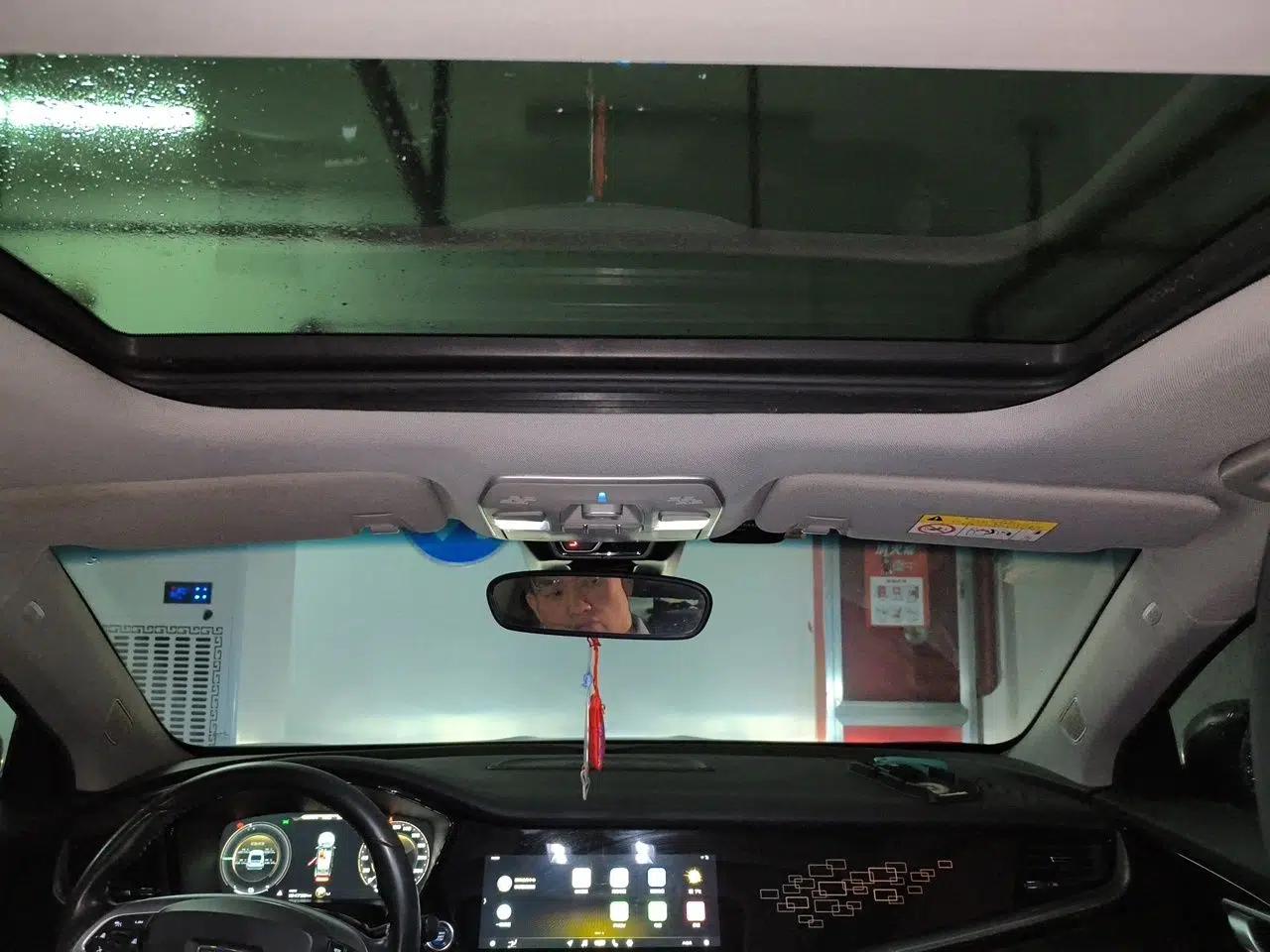 Geely Auto Emgrand GT New Energy 2018 1.5T PHEV Yaoxiang Edition — миниатюра 18