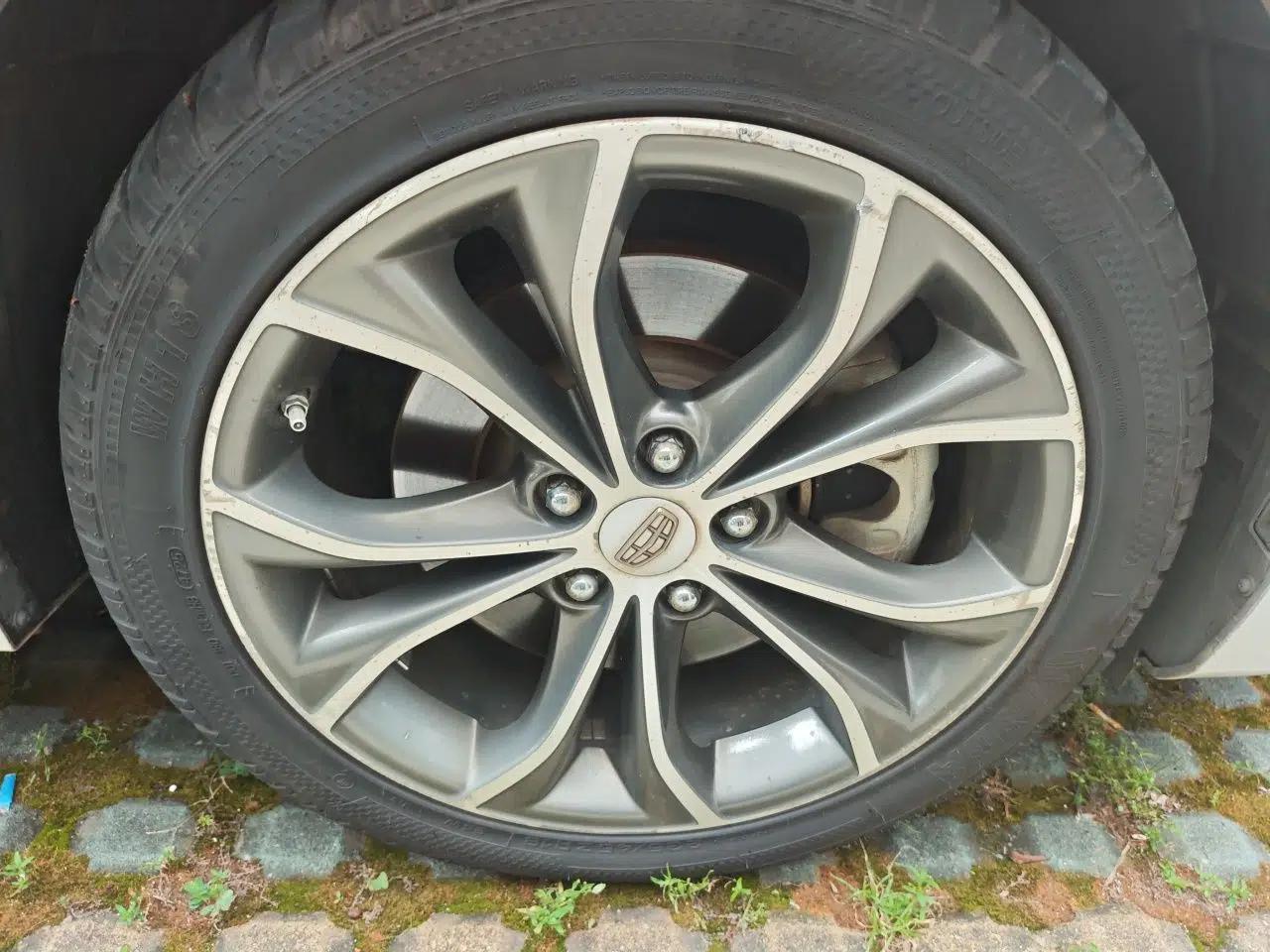 Geely Auto Emgrand GT 2018 1.5T MHEV Yaozhi Edition — миниатюра 8