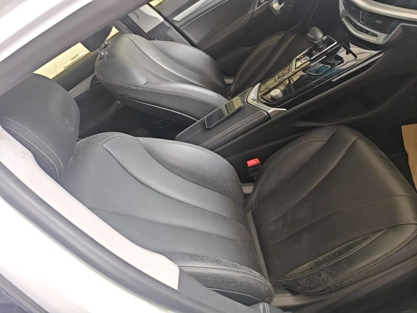Geely Auto Emgrand GT 2018 1.5T MHEV Yaoxiang Edition — миниатюра 19
