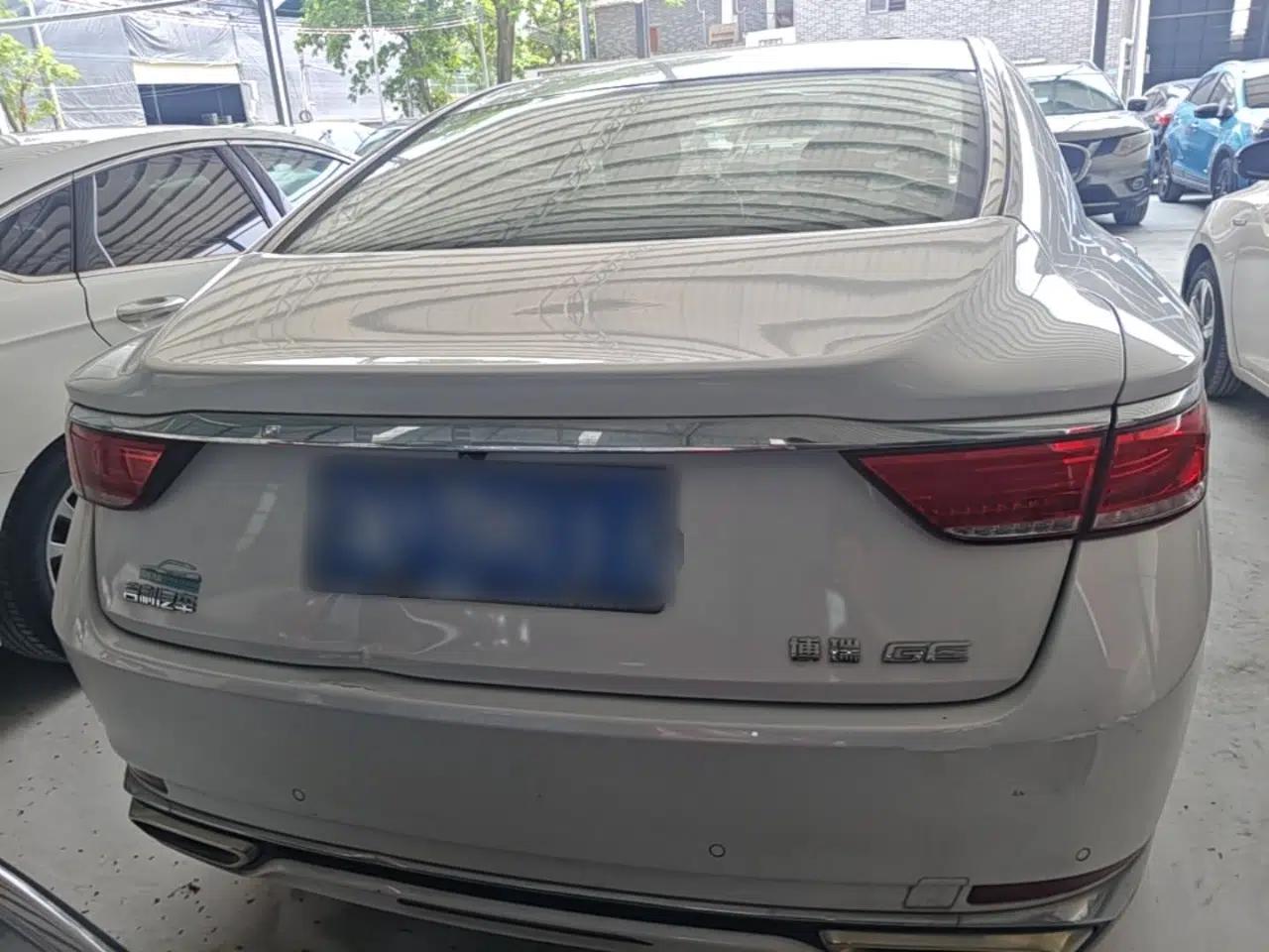 Geely Auto Emgrand GT 2018 1.5T MHEV Yaoxiang Edition — миниатюра 5