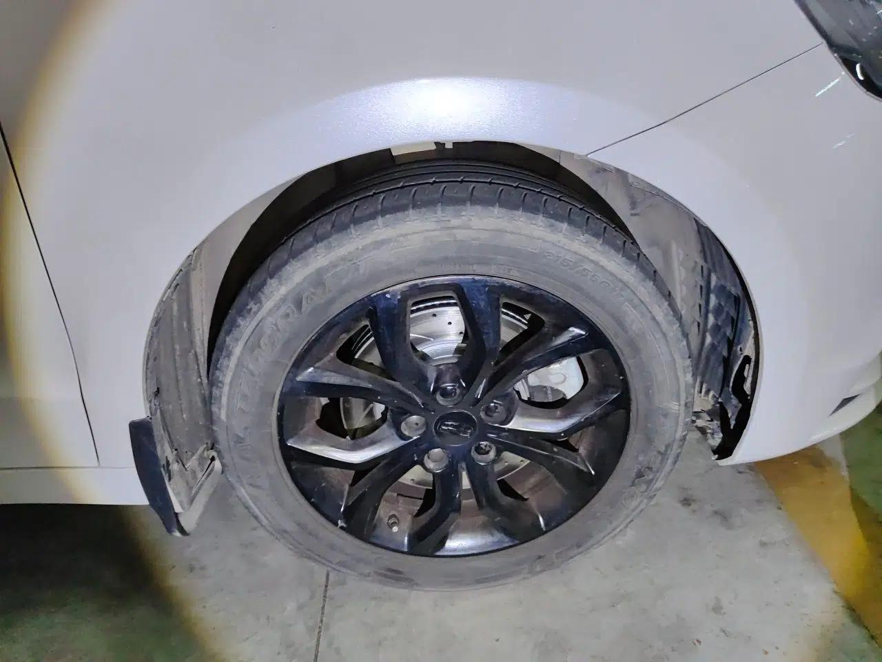 Geely Auto Emgrand GT 2020 1.8T Flagship Edition — миниатюра 8