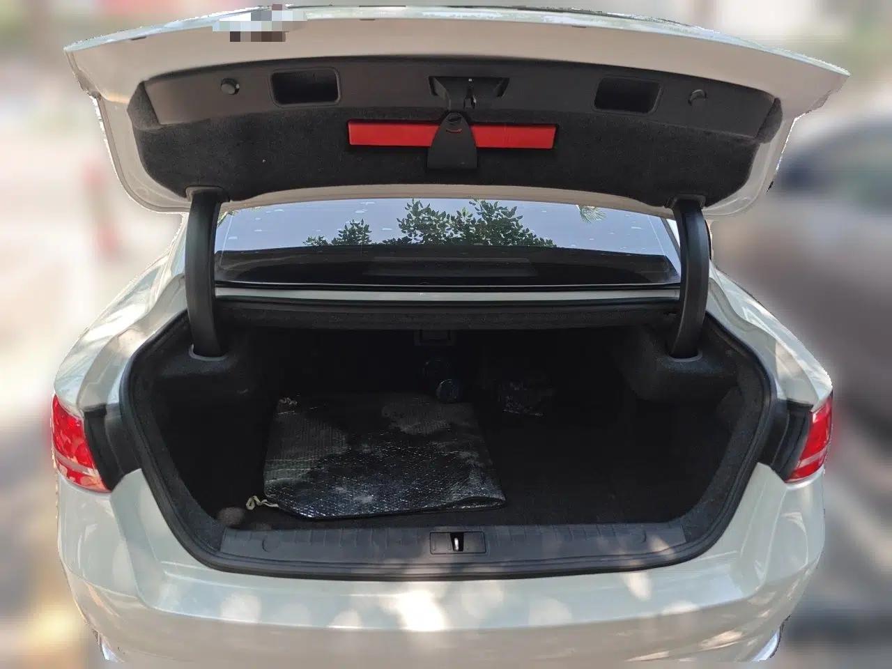Geely Auto Emgrand GT 2018 1.8T Zunshang Zhiling Edition — миниатюра 19