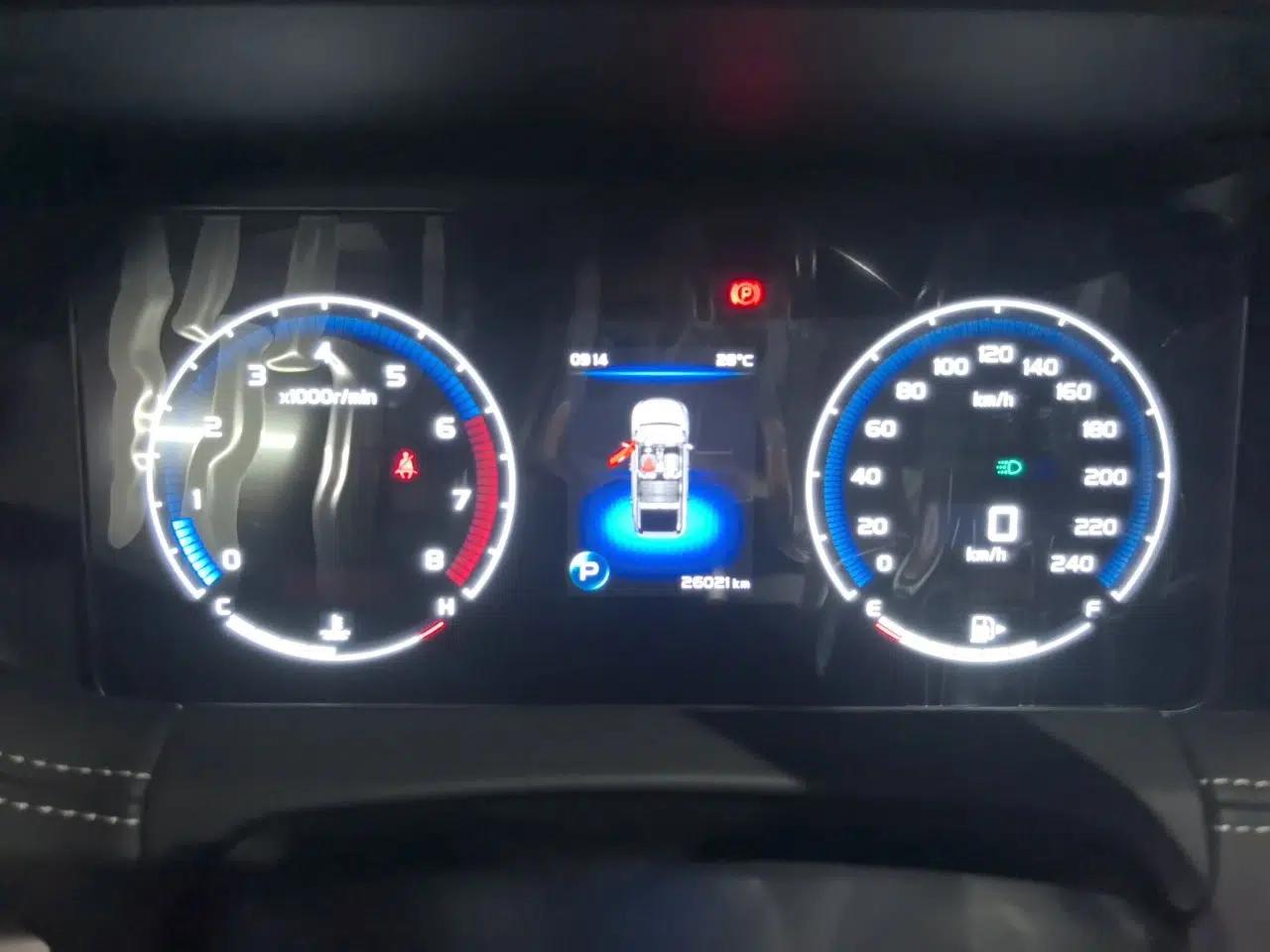 Geely Auto Haoyue 2020 1.8TD DCT Luxury Model 5 Seats — миниатюра 11
