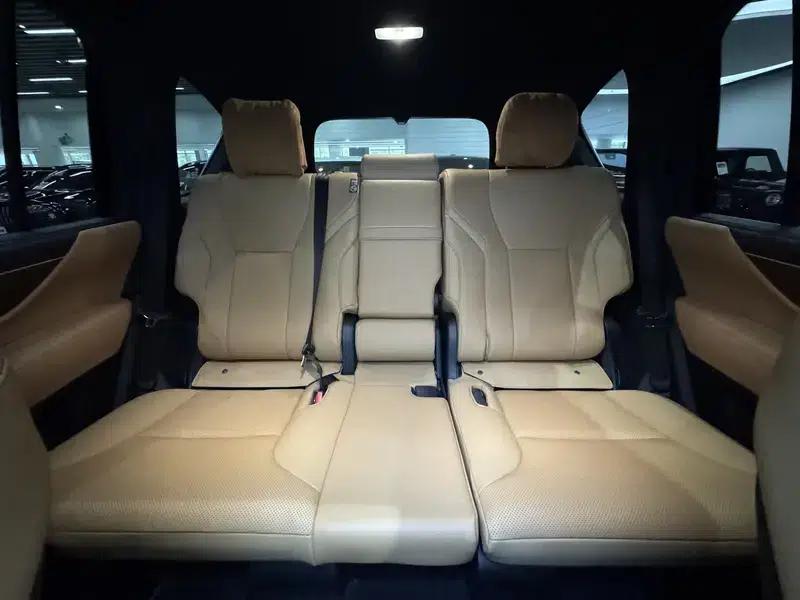 Lexus LX 2025 700h Territory Edition — миниатюра 17