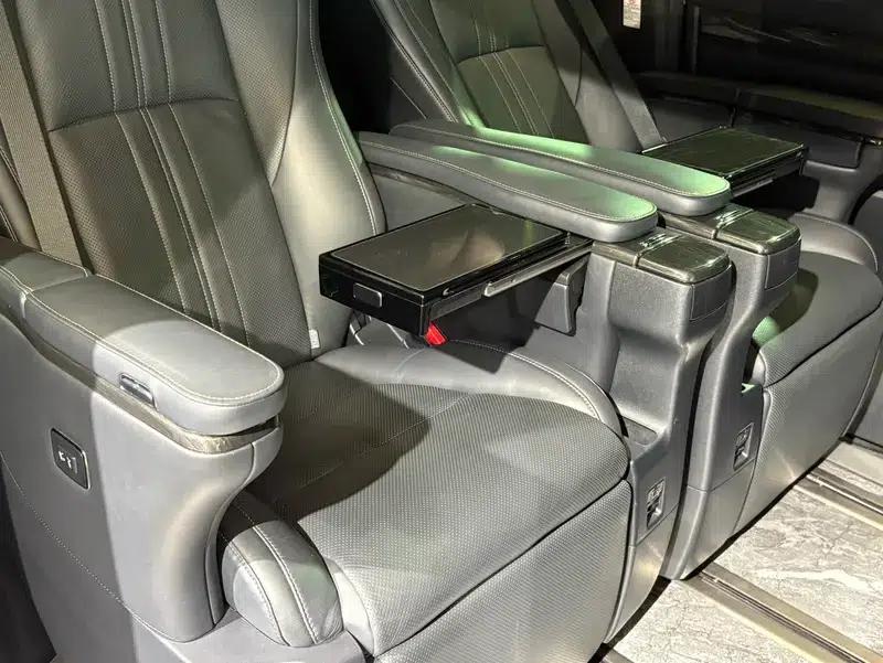 Lexus LM 2020 300h E-Four 7-Seat Elegant Edition — миниатюра 14