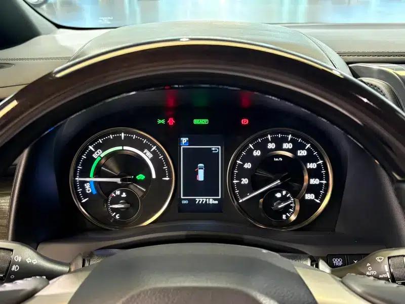 Lexus LM 2020 300h E-Four 7-Seat Elegant Edition — миниатюра 18