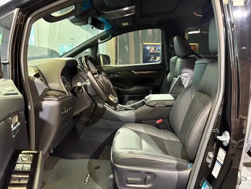 Lexus LM 2020 300h E-Four 7-Seat Elegant Edition — миниатюра 22
