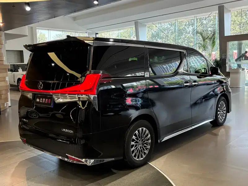 Lexus LM 2020 300h E-Four 7-Seat Elegant Edition — миниатюра 6