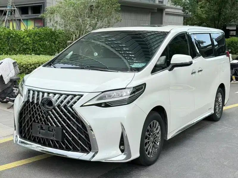 Lexus LM 2020 300h E-Four Four-Seat Executive Edition — миниатюра 1