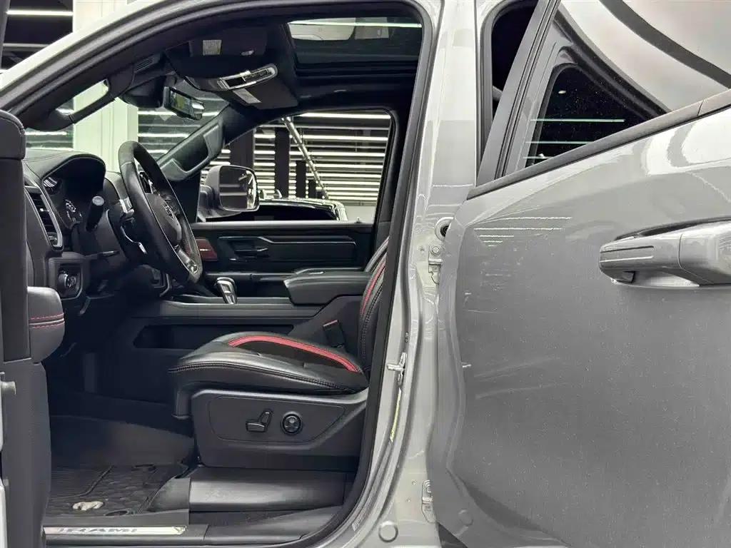 RAM Trucks Tyrannosaurus Rex 2022 6.2T US Spec — миниатюра 6
