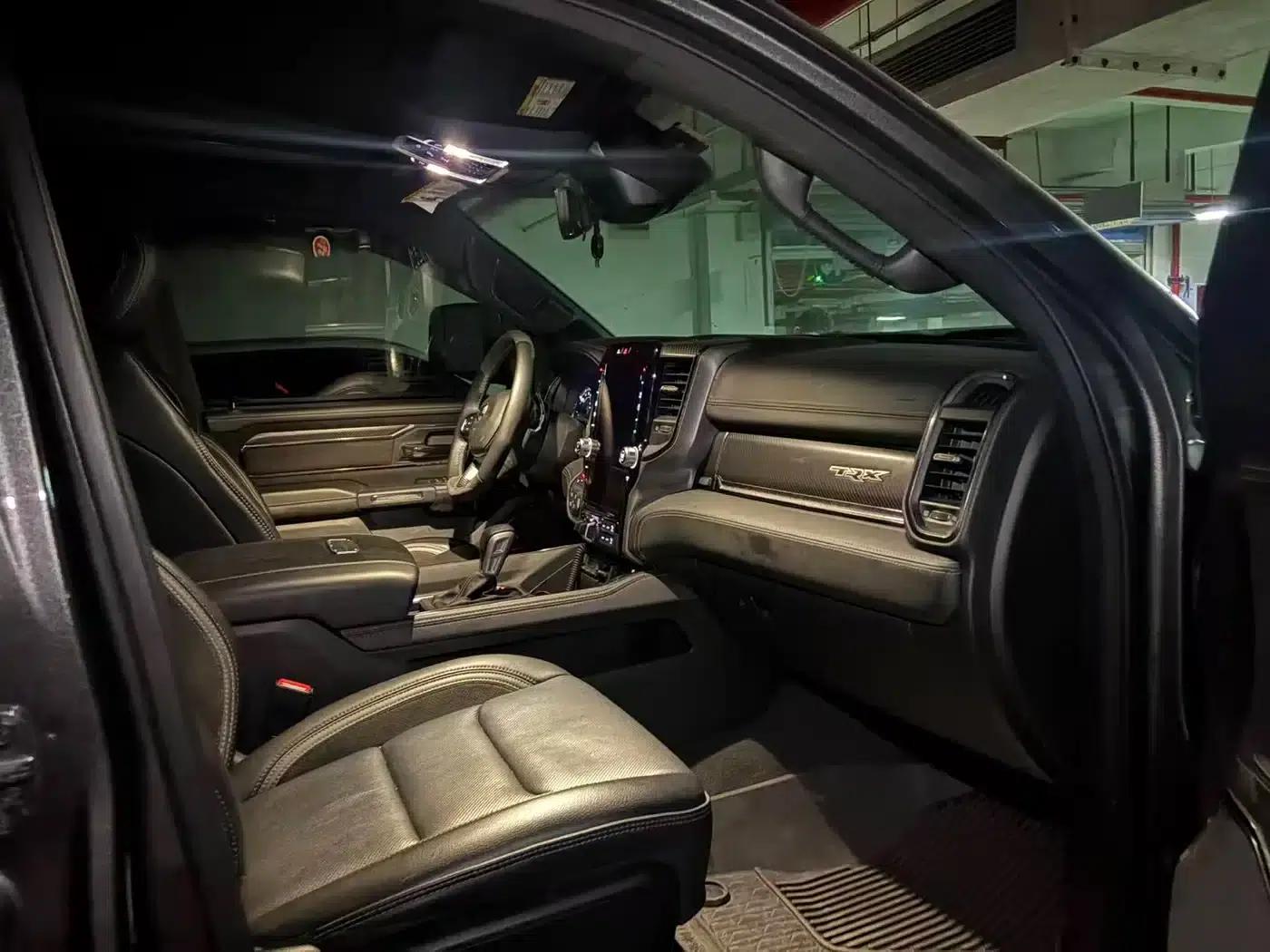 RAM Trucks Tyrannosaurus Rex 2022 6.2T Automatic — миниатюра 9