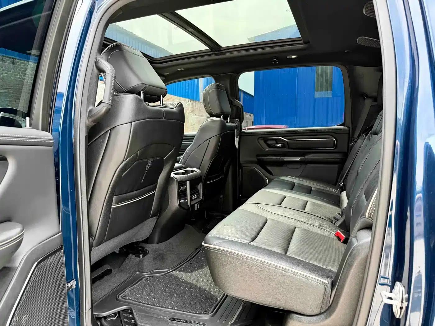 RAM Trucks 2022 5.7L Automatic — миниатюра 19