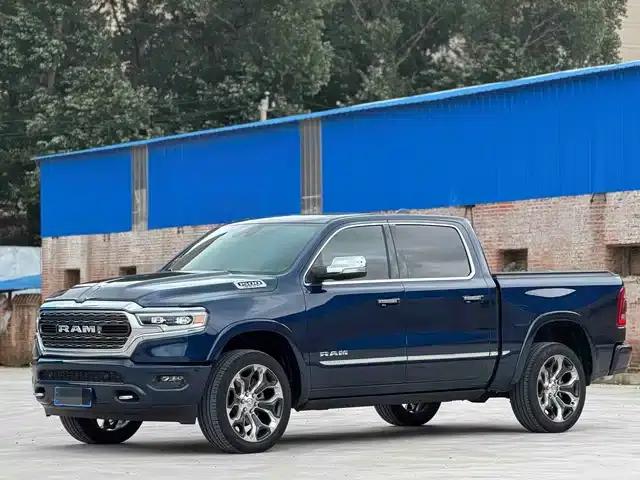 RAM Trucks 2022 5.7L Automatic